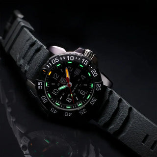 Navy SEAL Steel 3250 Time Date Series
